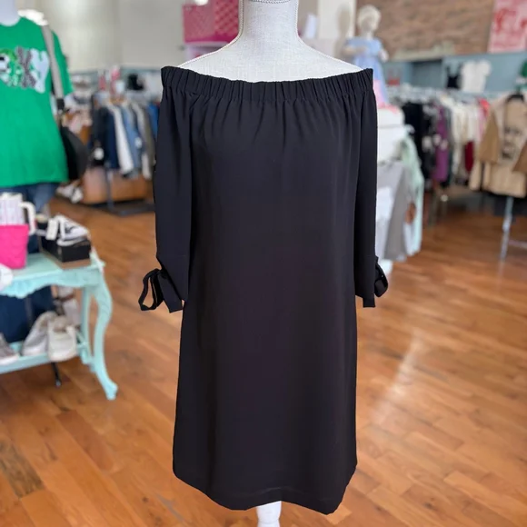 Vince Camuto Black Off-Shoulder Mini Dress Size 6 - Picture 1 of 8